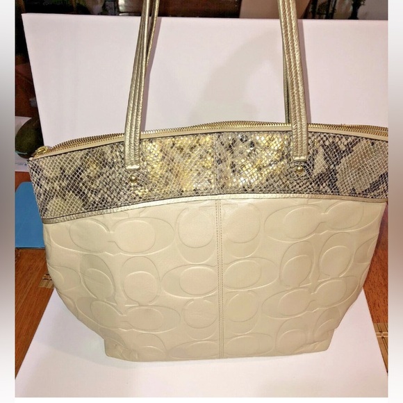 coach beige leather snakeskin embossed large tote women's handbag - Picture 1 of 8